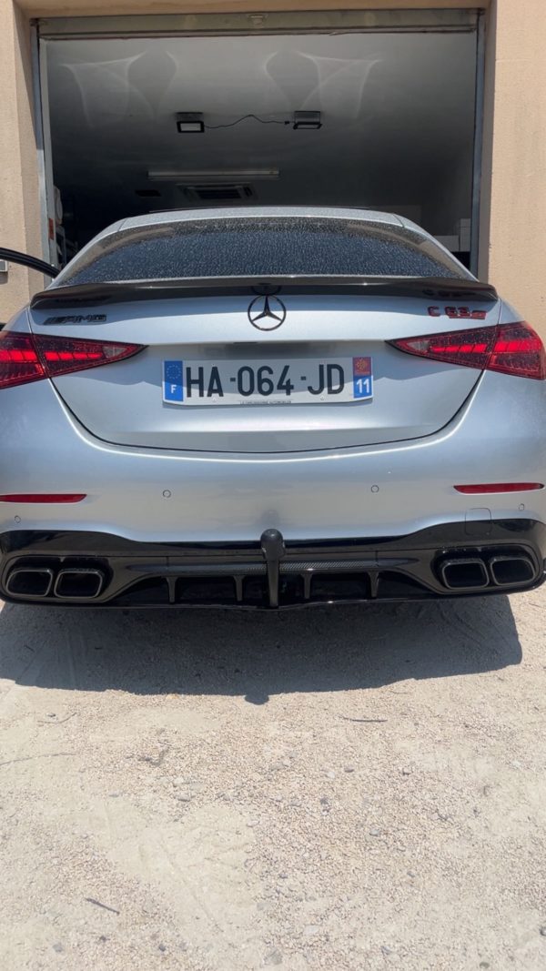pose attelage mercedes Amg 63